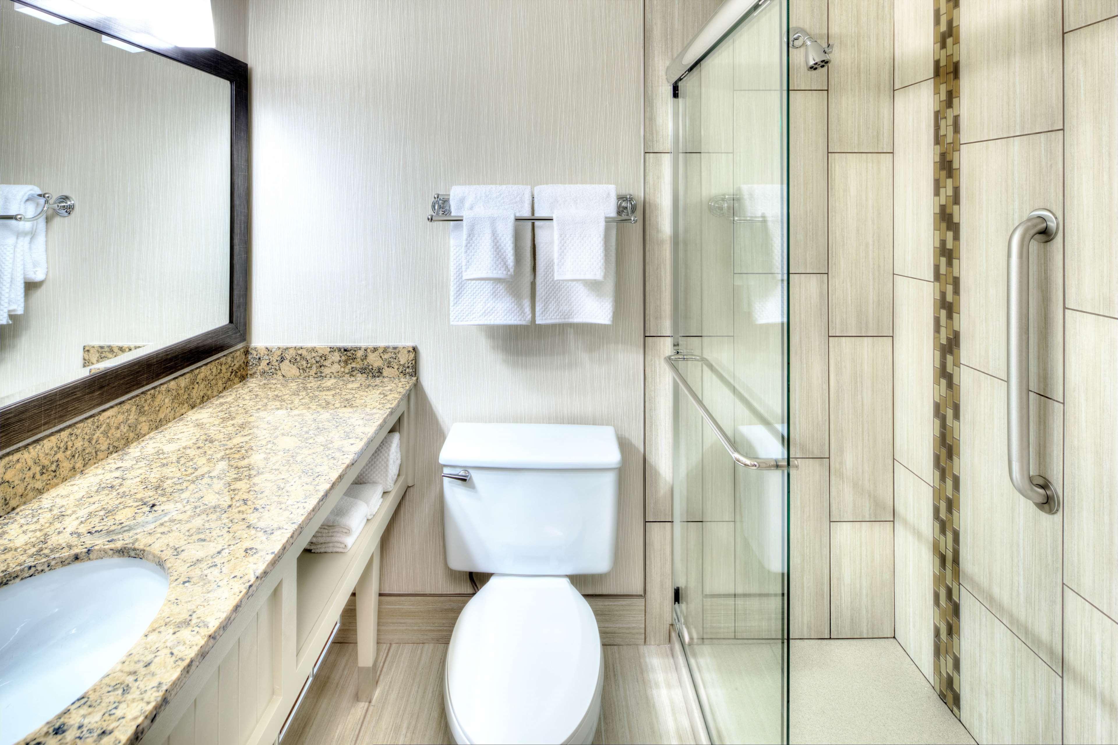 Hotel Doubletree By Hilton Downtown 4*